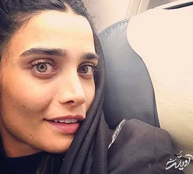 تینا آخوندتبار